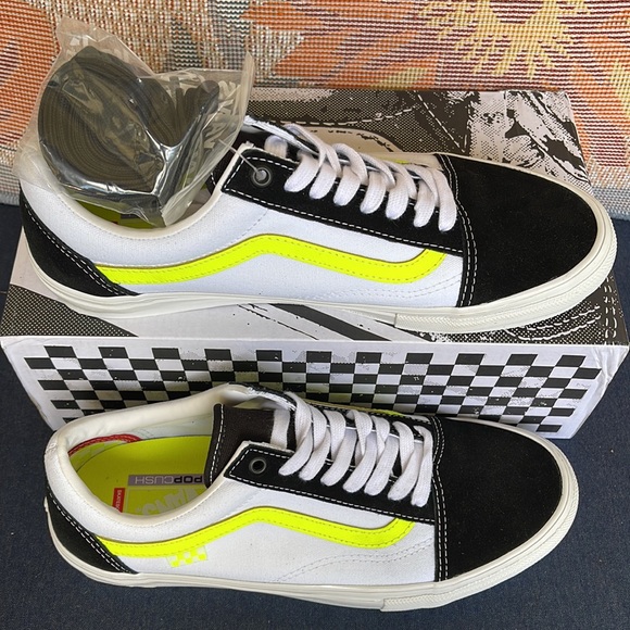 Vans Skate Old Skool
Neon True White/Yellow
VN0A5FCB6M5 Men’s sneakers - Picture 3 of 16